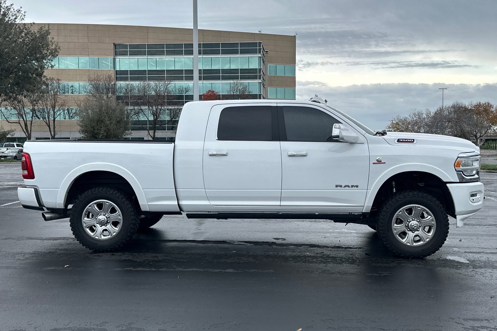 Used 2022 RAM 3500 Laramie image 3