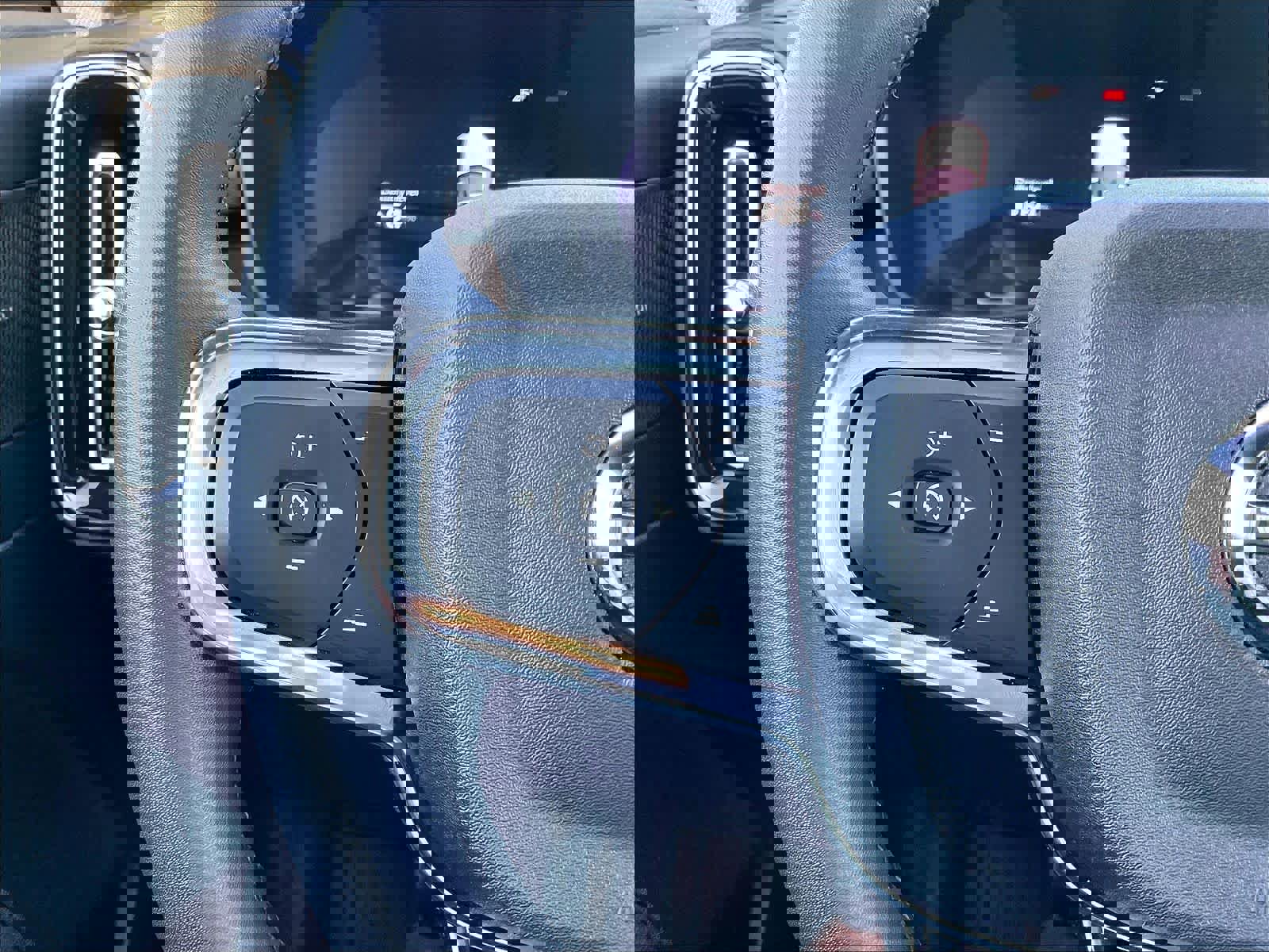 Used 2023 Volvo XC40 Recharge Ultimate image 21