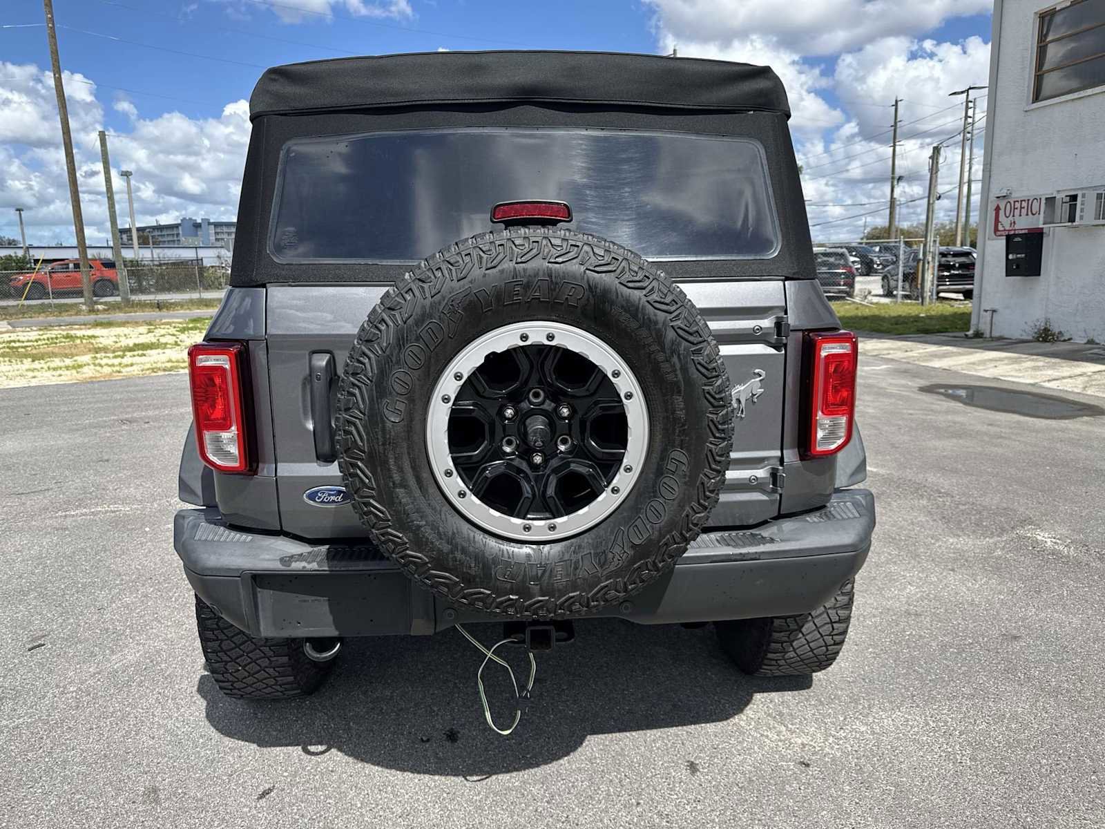 Used 2022 Ford Bronco Black Diamond w/ Sasquatch Package image 5