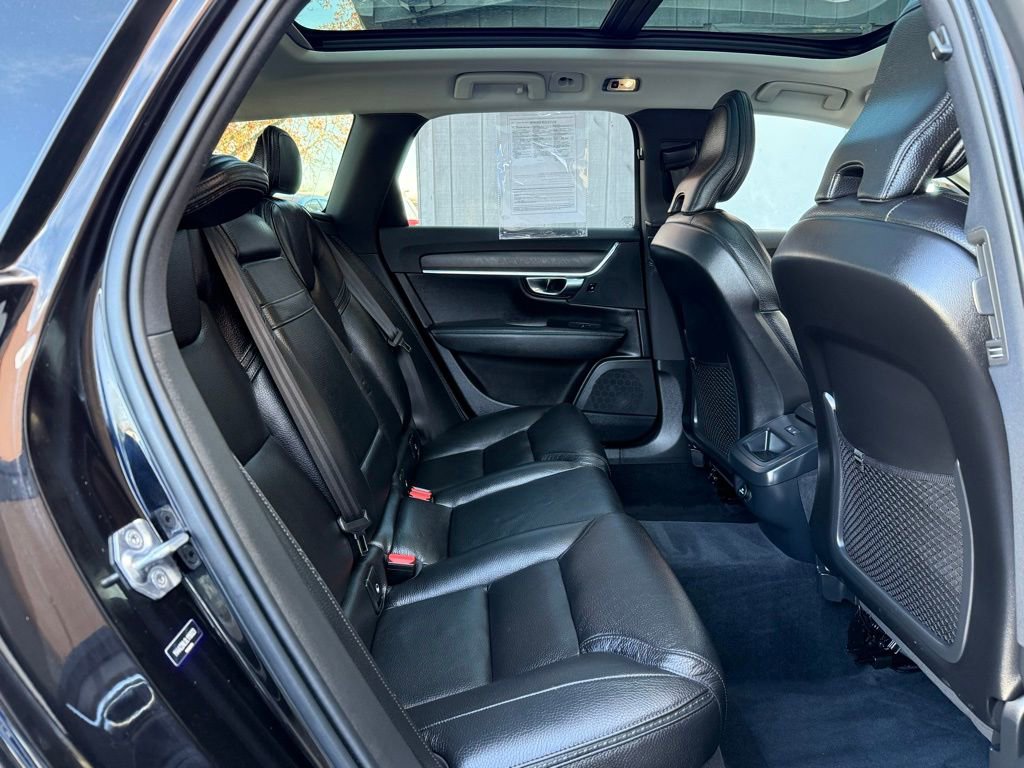 Used 2020 Volvo V90 T6 Cross Country w/ Protection Package Premier AWD/4WD image 22