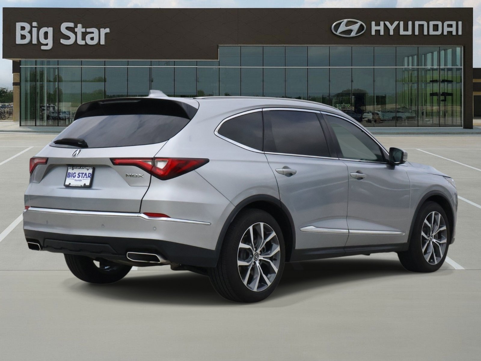 Used 2022 Acura MDX FWD w/ Technology Package image 4