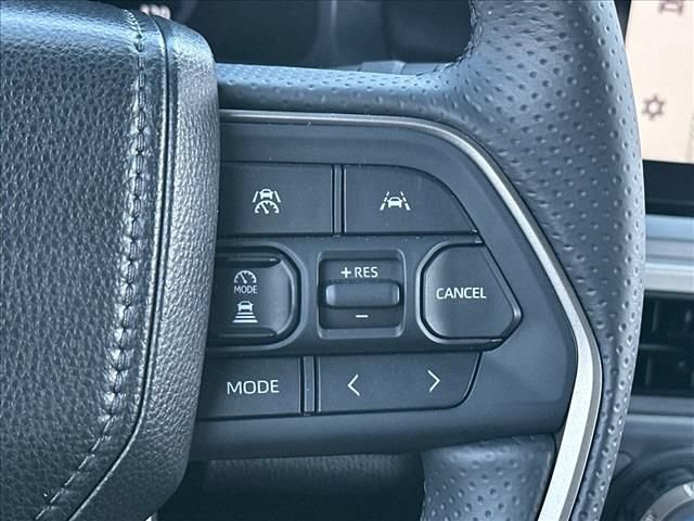 Used 2026 Toyota 4Runner TRD Off-Road Premium AWD/4WD image 29