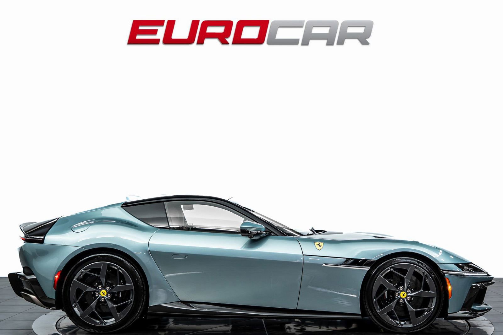 Used 2025 Ferrari 12Cilindri image 6