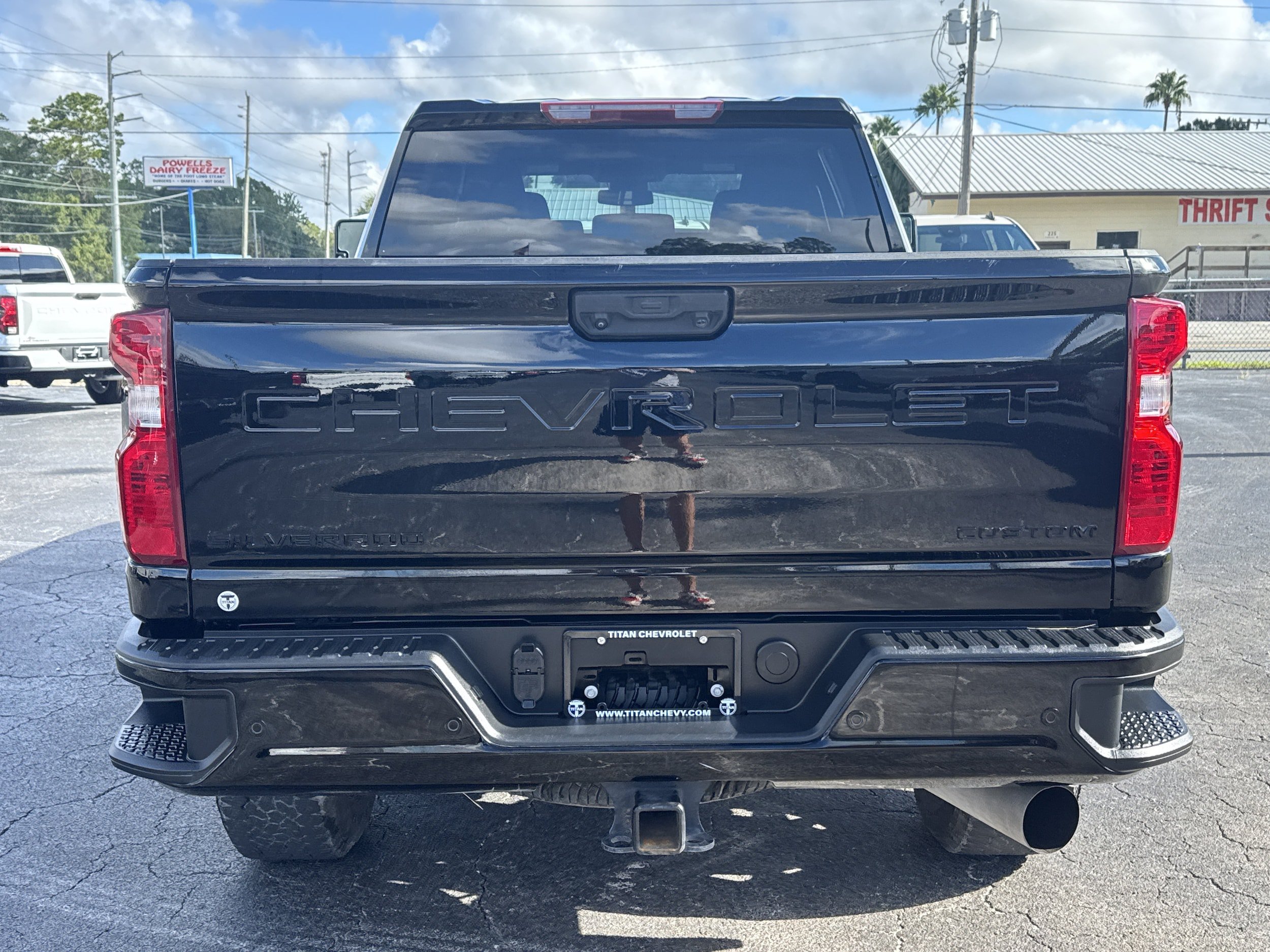 Used 2025 Chevrolet Silverado 2500 Custom w/ Custom Value Package AWD/4WD image 8