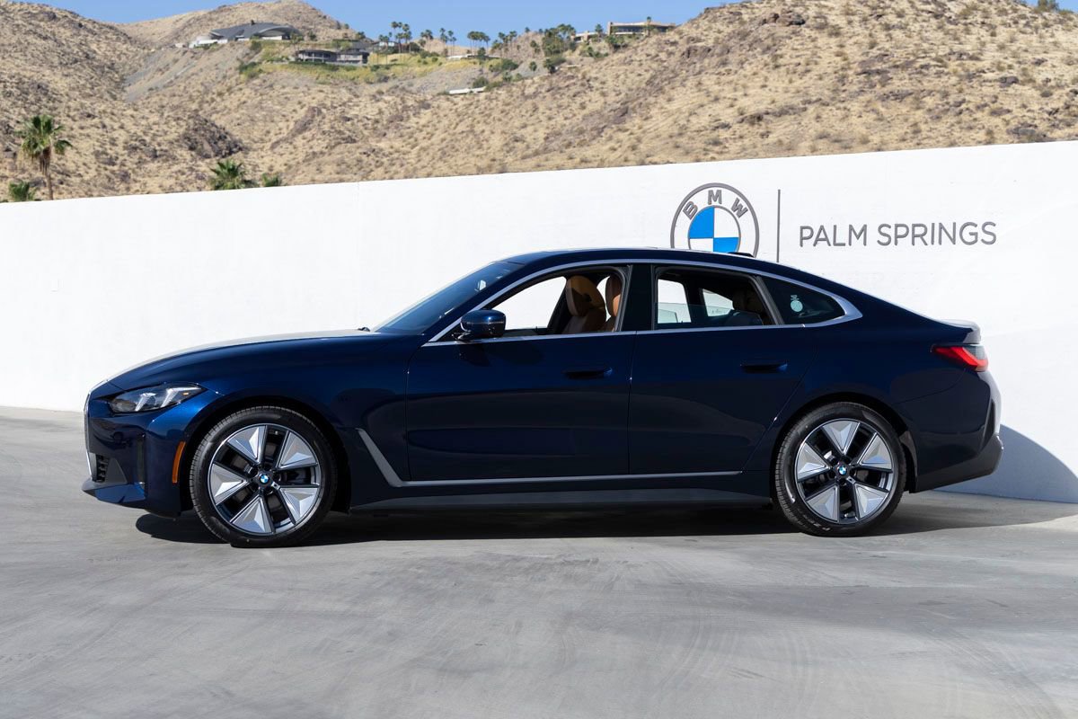 New 2026 BMW i4 eDrive40 RWD image 3