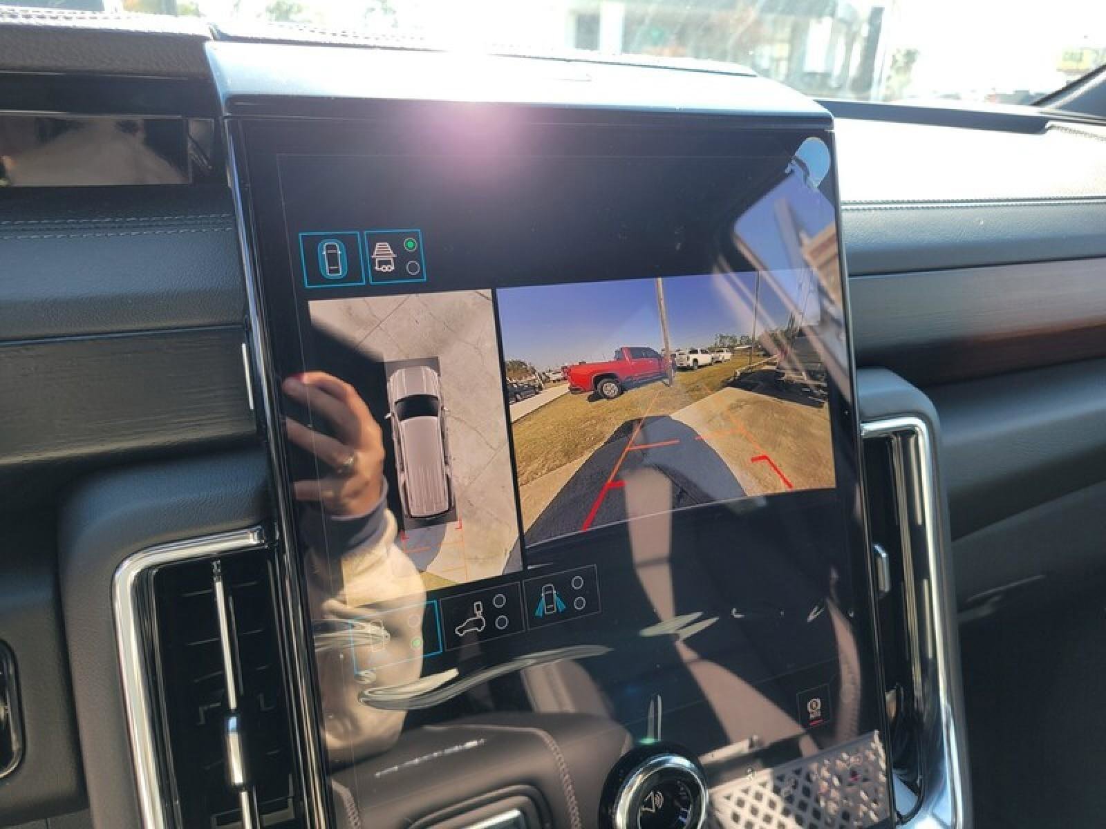 New 2026 GMC Yukon XL Denali w/ Sun & Power Step Package image 23