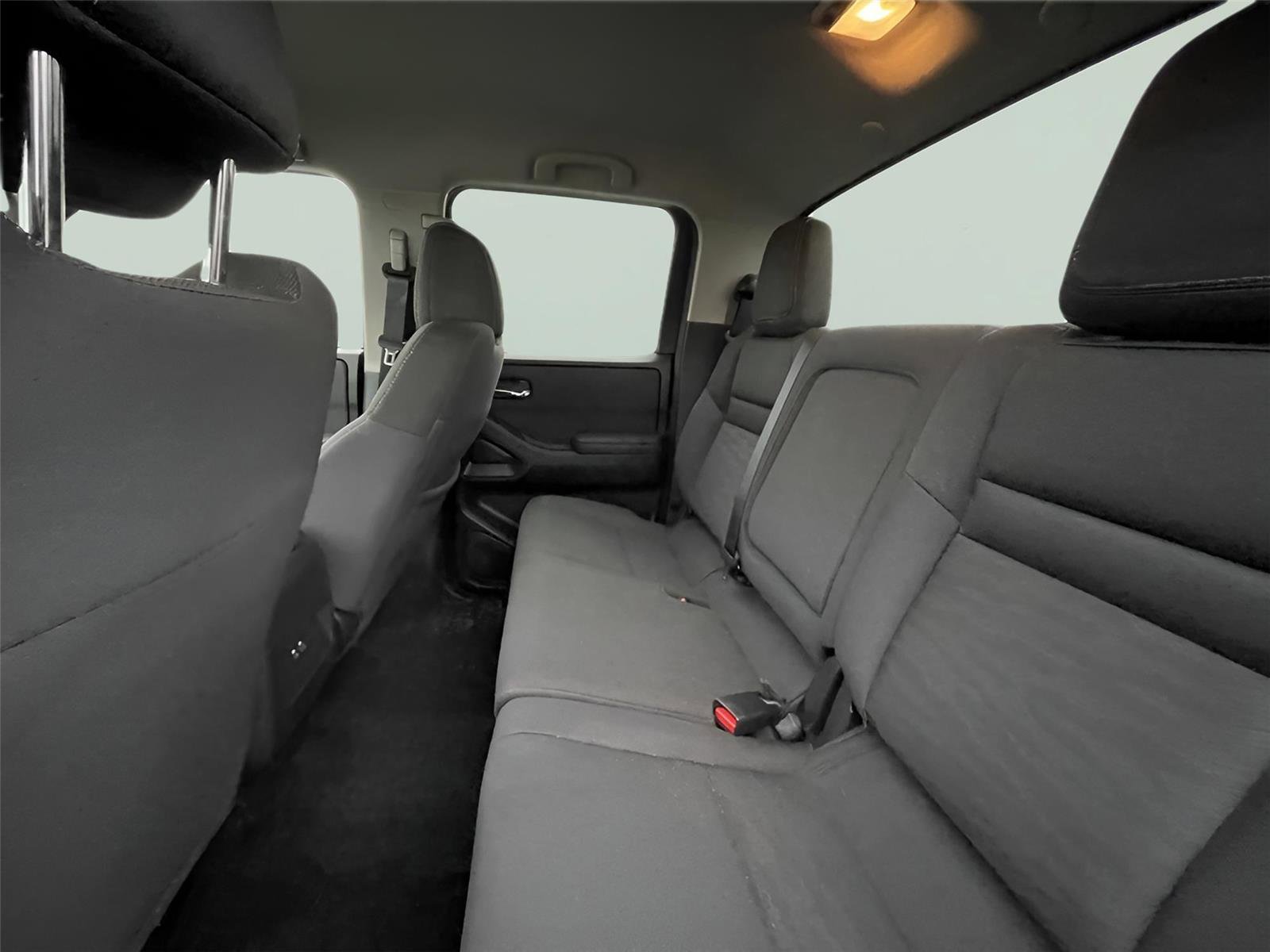 Used 2023 Nissan Frontier SV w/ Technology Package image 15