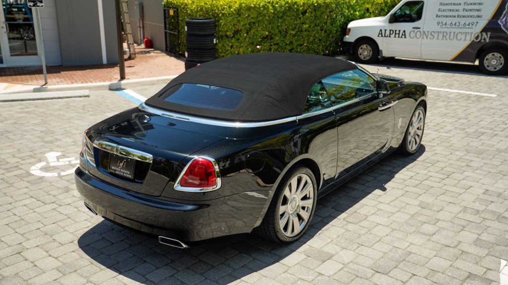 Used 2016 Rolls-Royce Dawn image 25