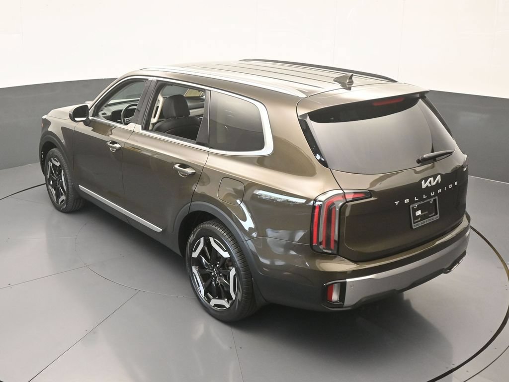 Used 2025 Kia Telluride EX w/ EX Captain's Chair Package FWD image 53