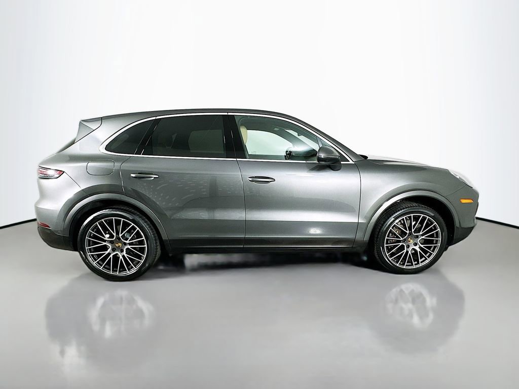 Certified 2023 Porsche Cayenne AWD/4WD image 8