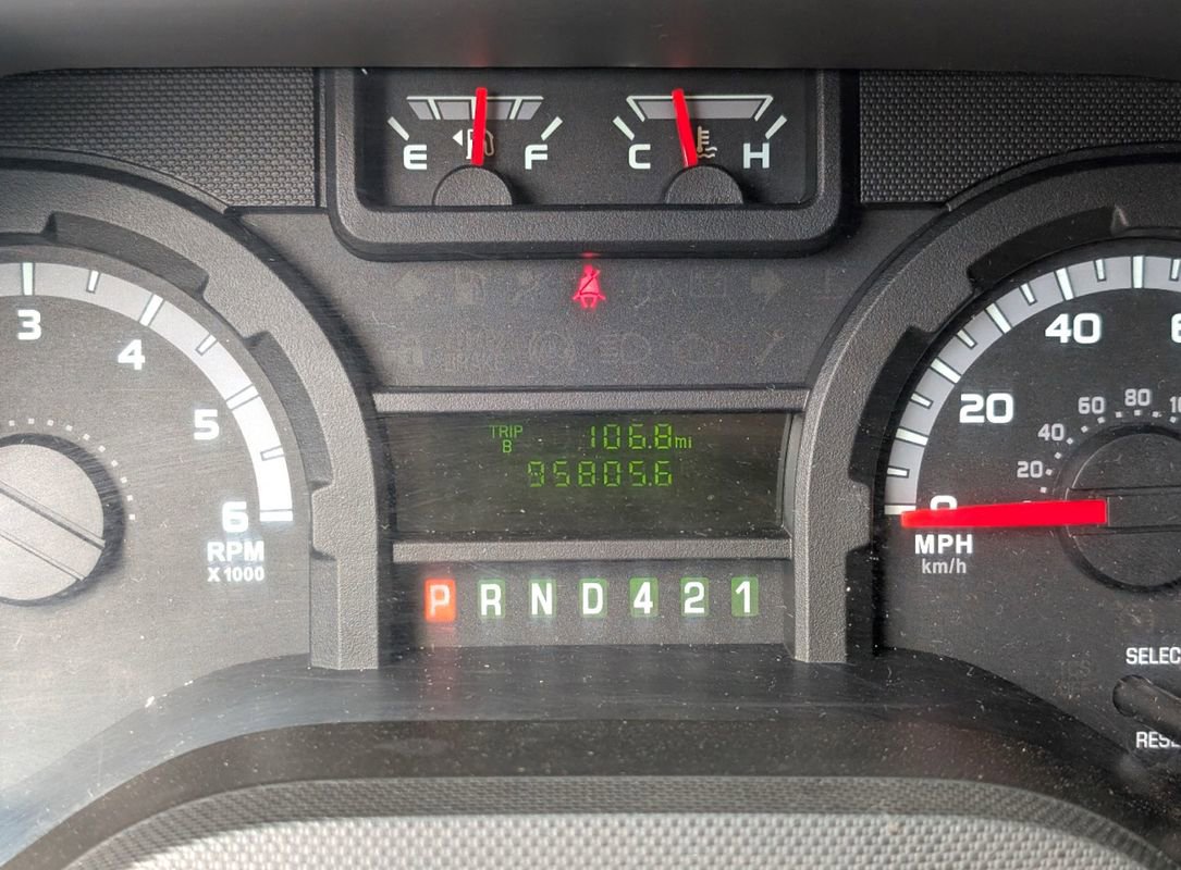 Used 2019 Ford E-450 and Econoline 450 Super Duty w/ Power Windows & Locks Group image 12