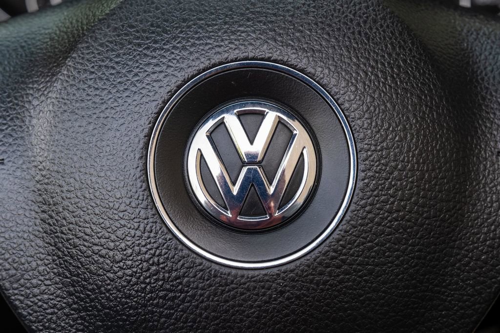 Used 2010 Volkswagen Eos Komfort FWD image 16