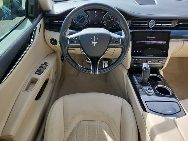 Used 2022 Maserati Quattroporte Modena RWD image 15