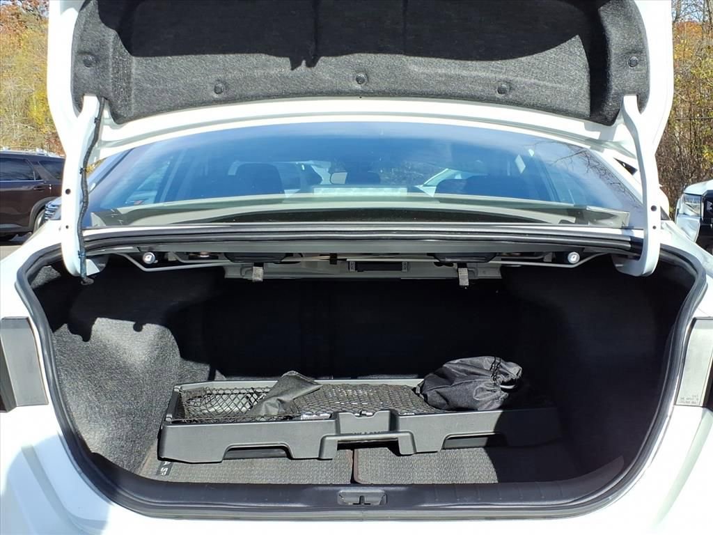 Used 2024 Nissan Altima 2.0 SR image 8