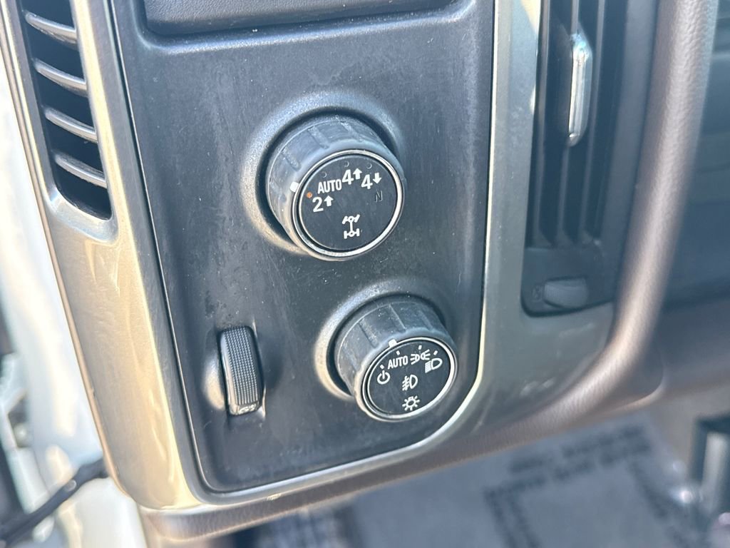 Used 2017 Chevrolet Silverado 1500 LT w/ Texas Edition image 25