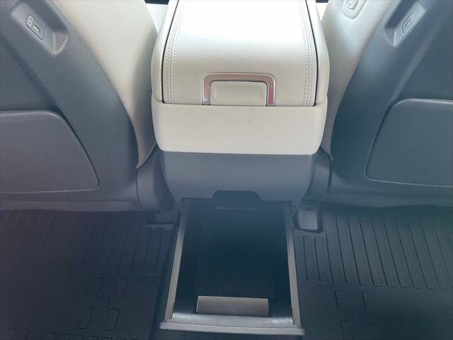 Used 2025 Hyundai Santa Fe Calligraphy image 35