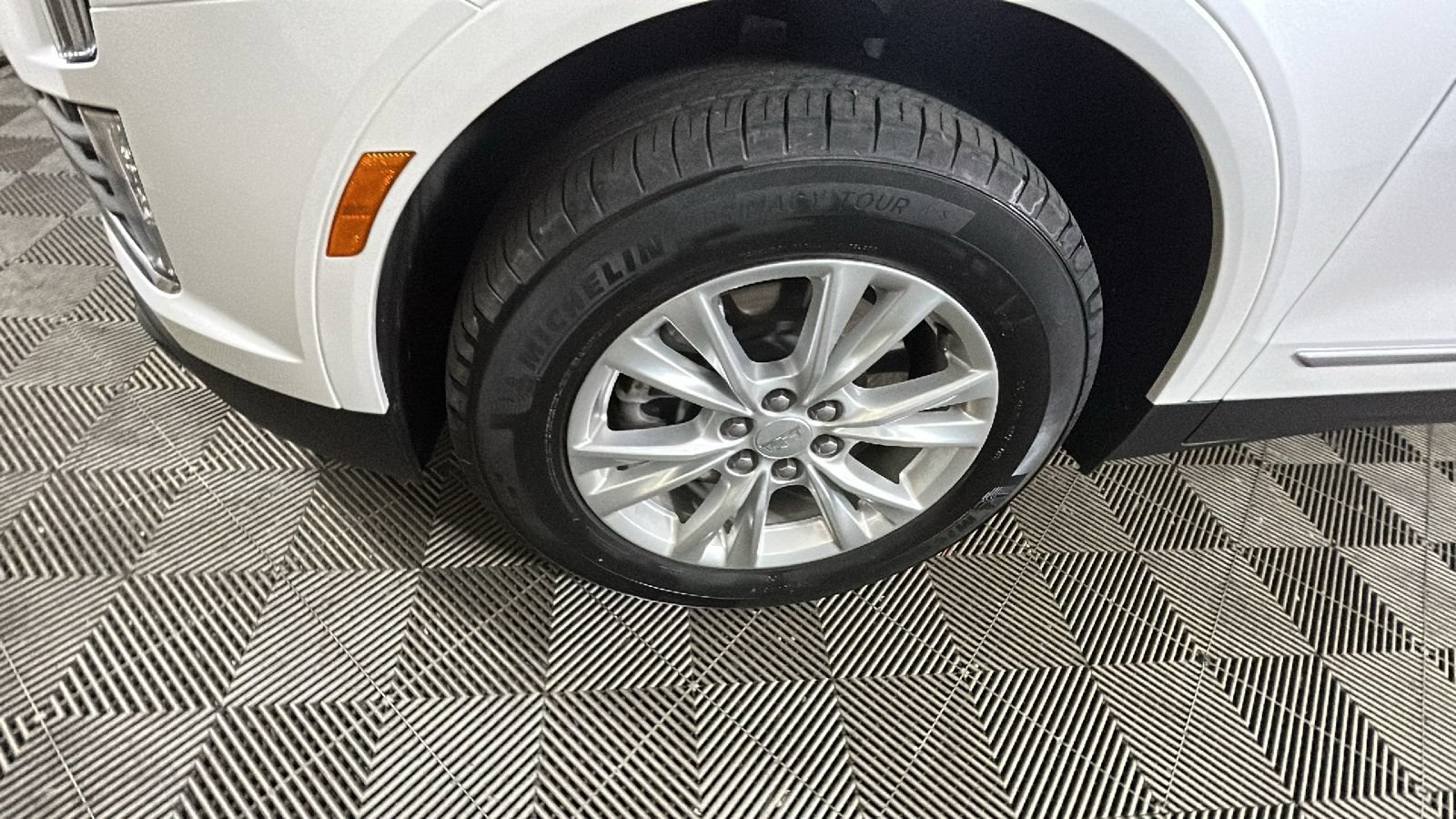 Used 2023 Cadillac XT5 Luxury FWD image 10
