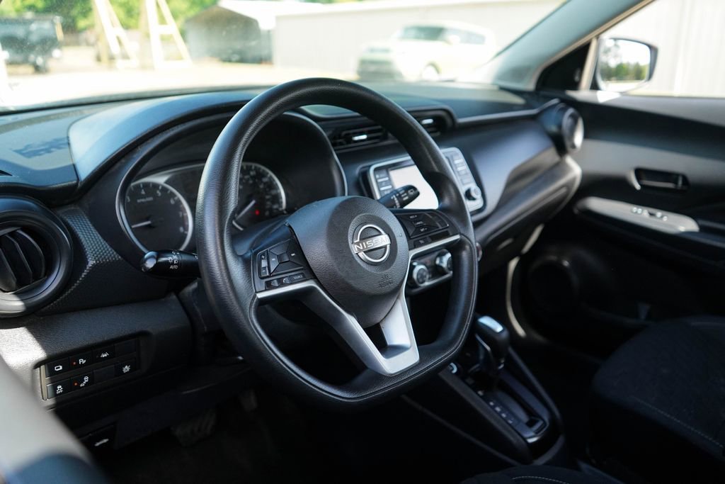 Used 2022 Nissan Kicks S FWD image 6