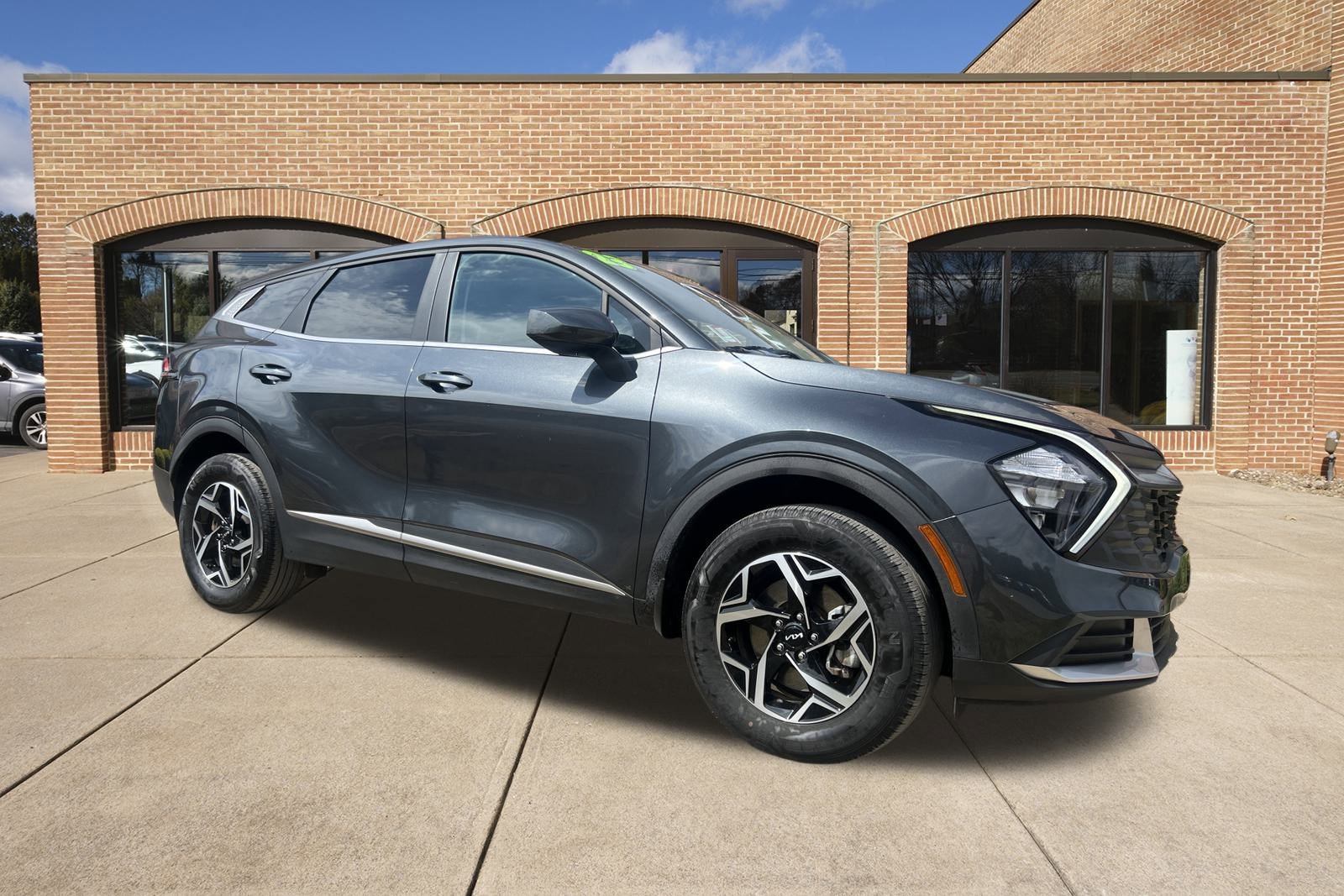 Used 2023 Kia Sportage LX