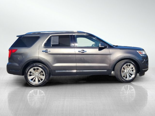 Used 2019 Ford Explorer Limited w/ Class III Trailer Tow Package FWD image 3