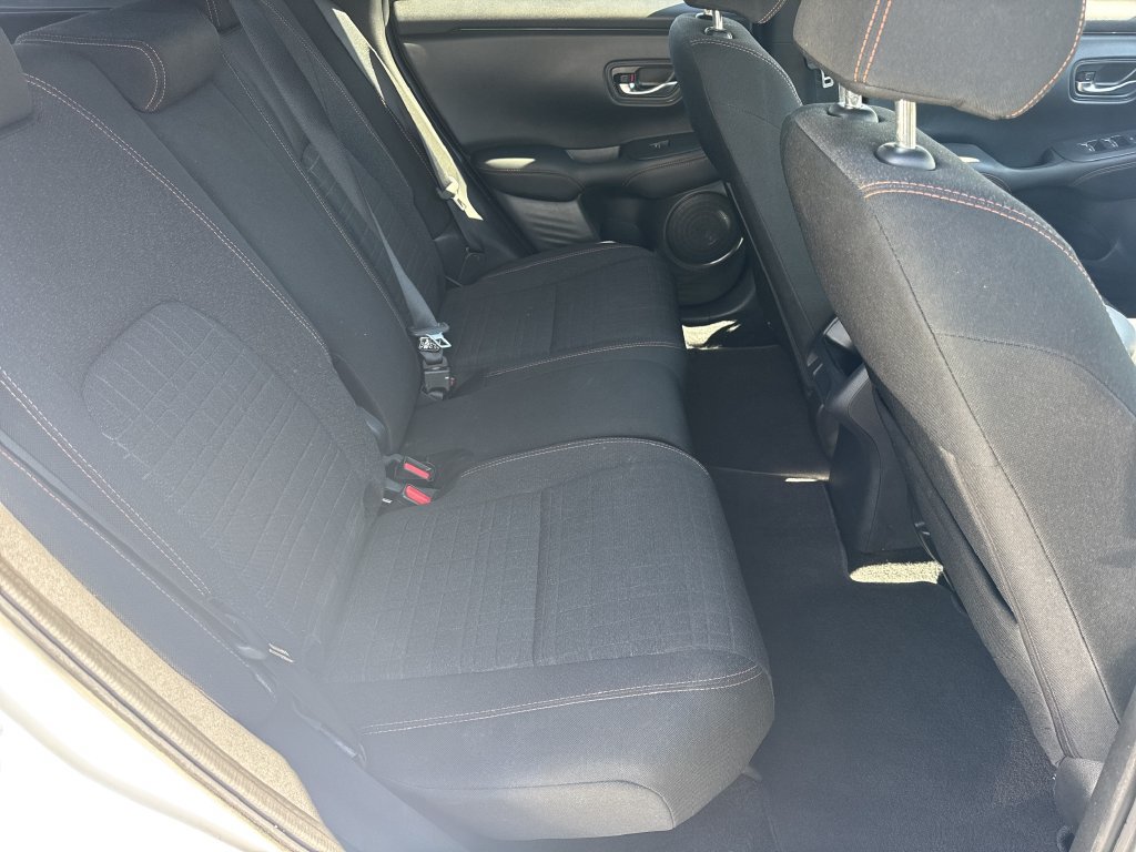 Used 2025 Honda HR-V Sport image 15