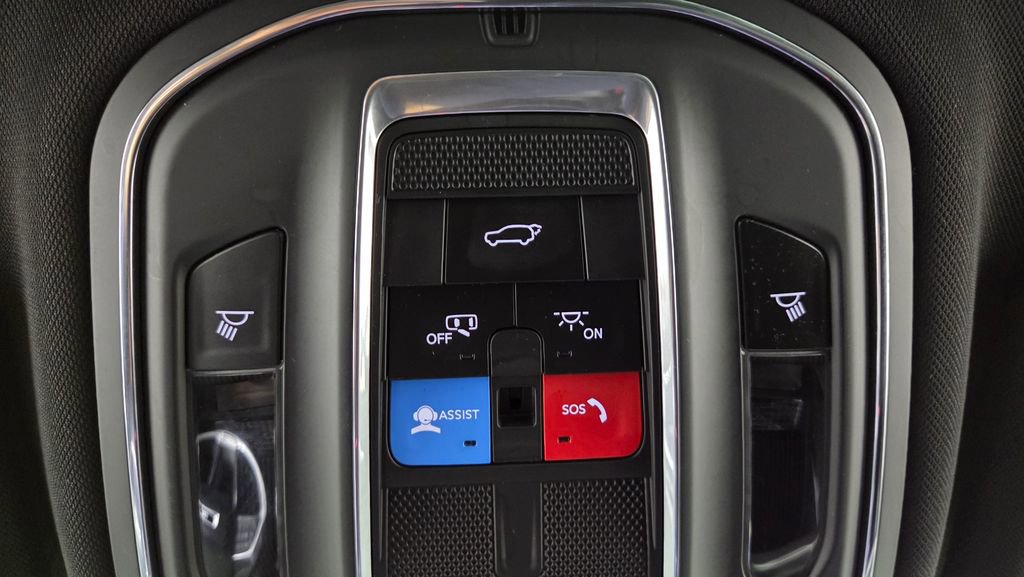 Used 2022 Jeep Grand Cherokee L Altitude image 29