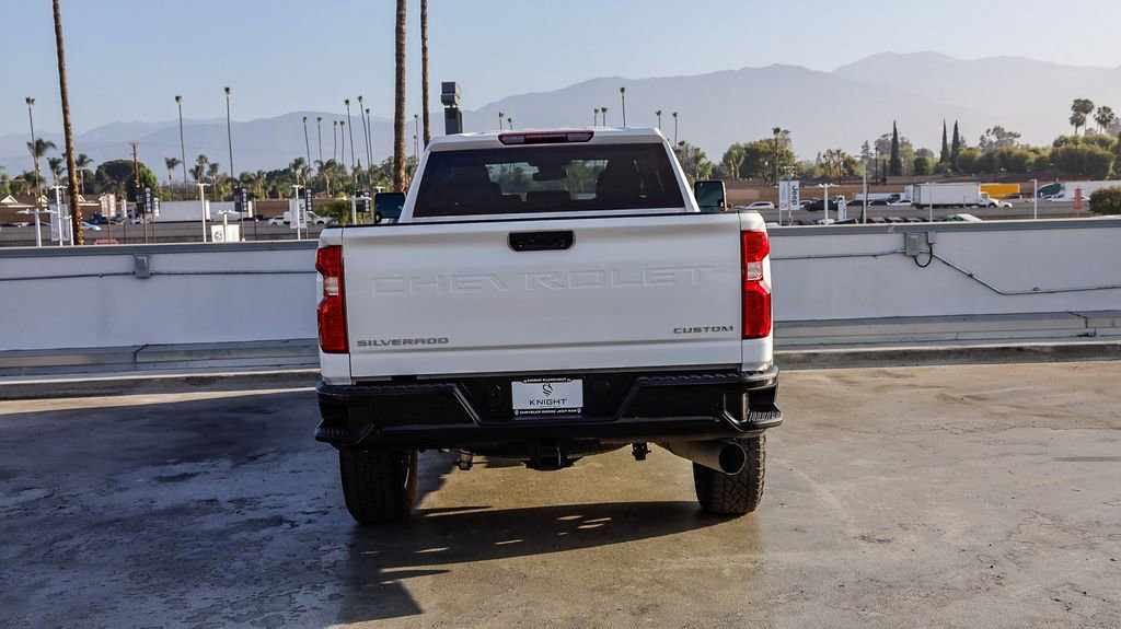Used 2025 Chevrolet Silverado 2500 Custom w/ Custom Value Package AWD/4WD image 8