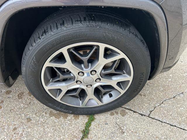 Certified 2021 Jeep Grand Cherokee Overland image 24