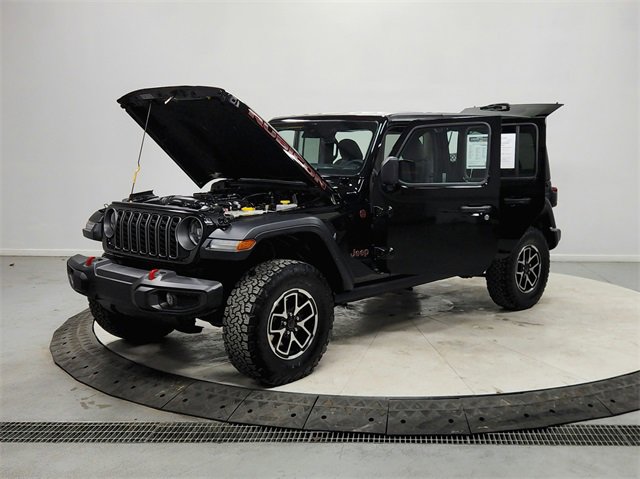 Used 2025 Jeep Wrangler Unlimited Rubicon image 11