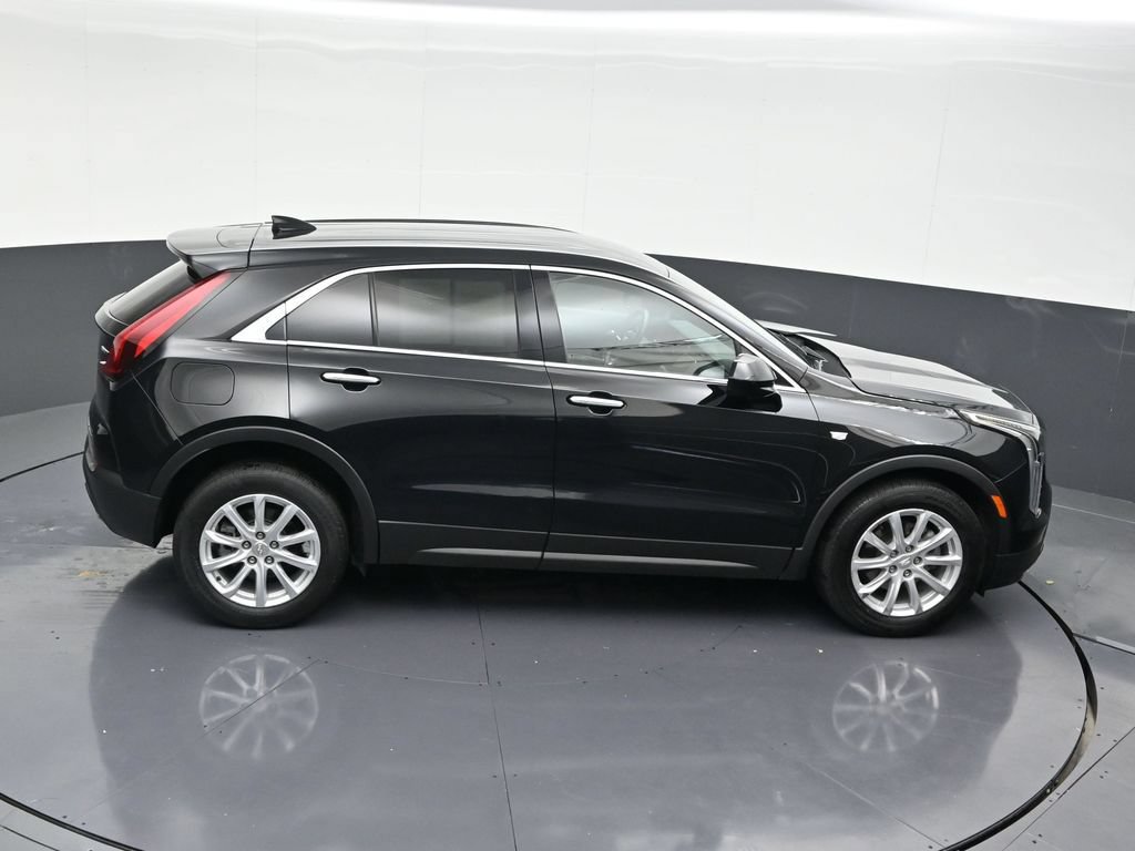 Used 2022 Cadillac XT4 Luxury w/ Driver Awareness Package FWD image 17
