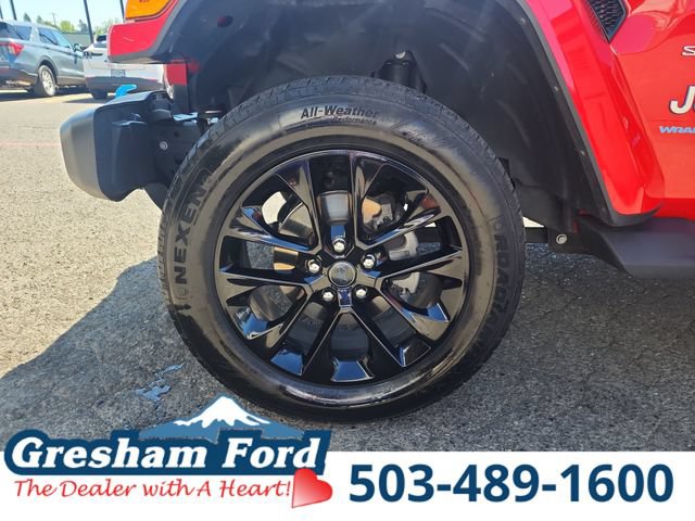 Used 2024 Jeep Wrangler Unlimited Sahara w/ Dual Top Group AWD/4WD image 33