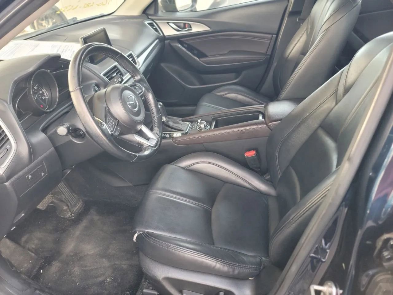 Used 2018 MAZDA MAZDA3 Touring image 16