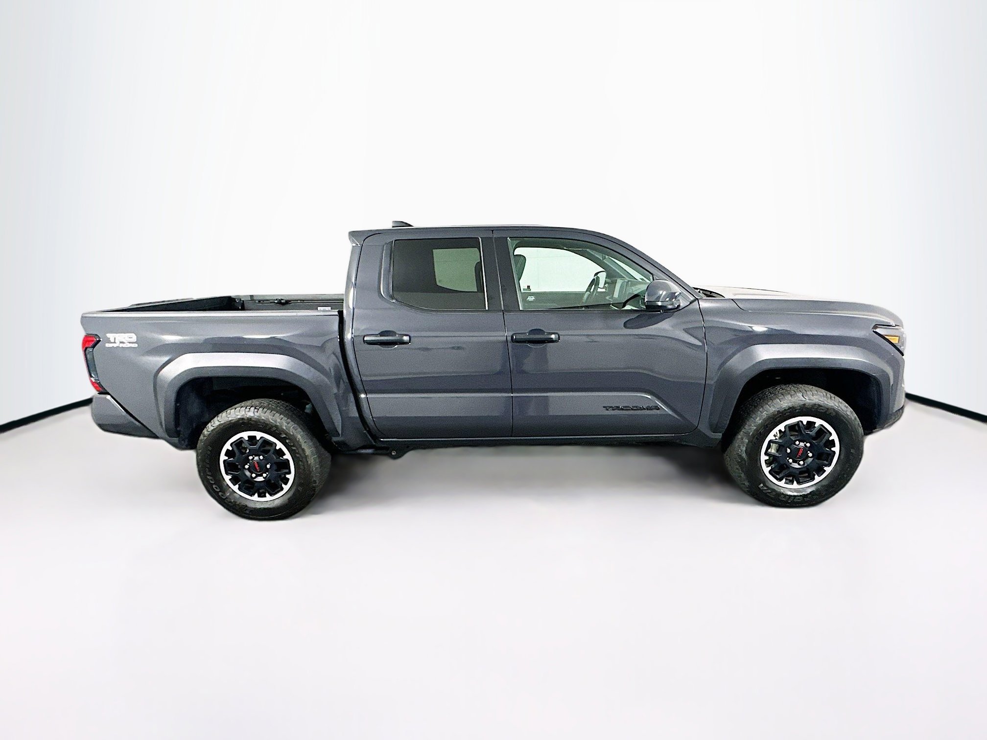 Used 2024 Toyota Tacoma TRD Off-Road AWD/4WD image 10