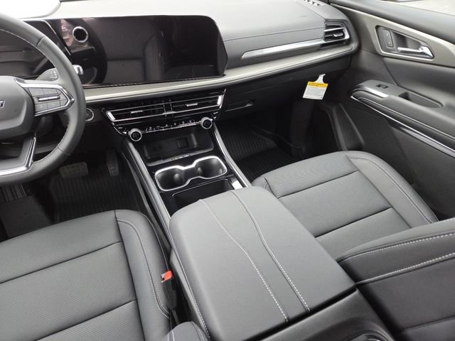 New 2026 Chevrolet Traverse LT w/ Driver Confidence Package image 29