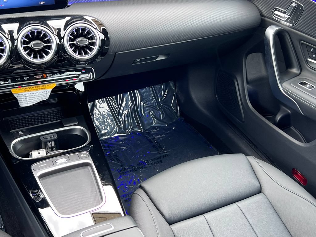 New 2025 Mercedes-Benz CLA 250 4MATIC image 15