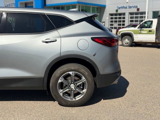 Used 2023 Chevrolet Blazer LT FWD image 12