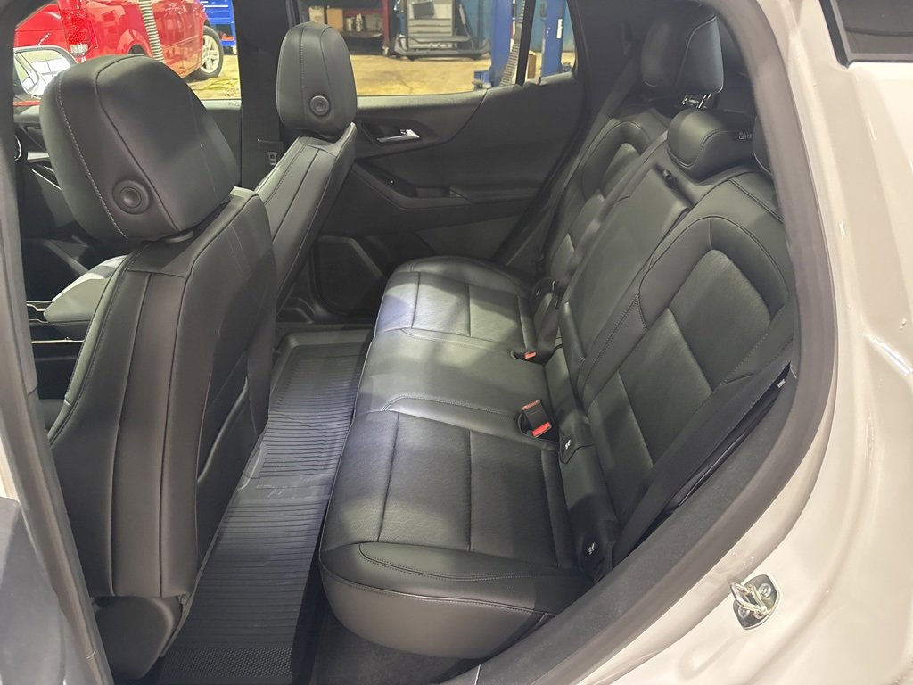 New 2026 Chevrolet Equinox LT w/ Convenience Package II image 39