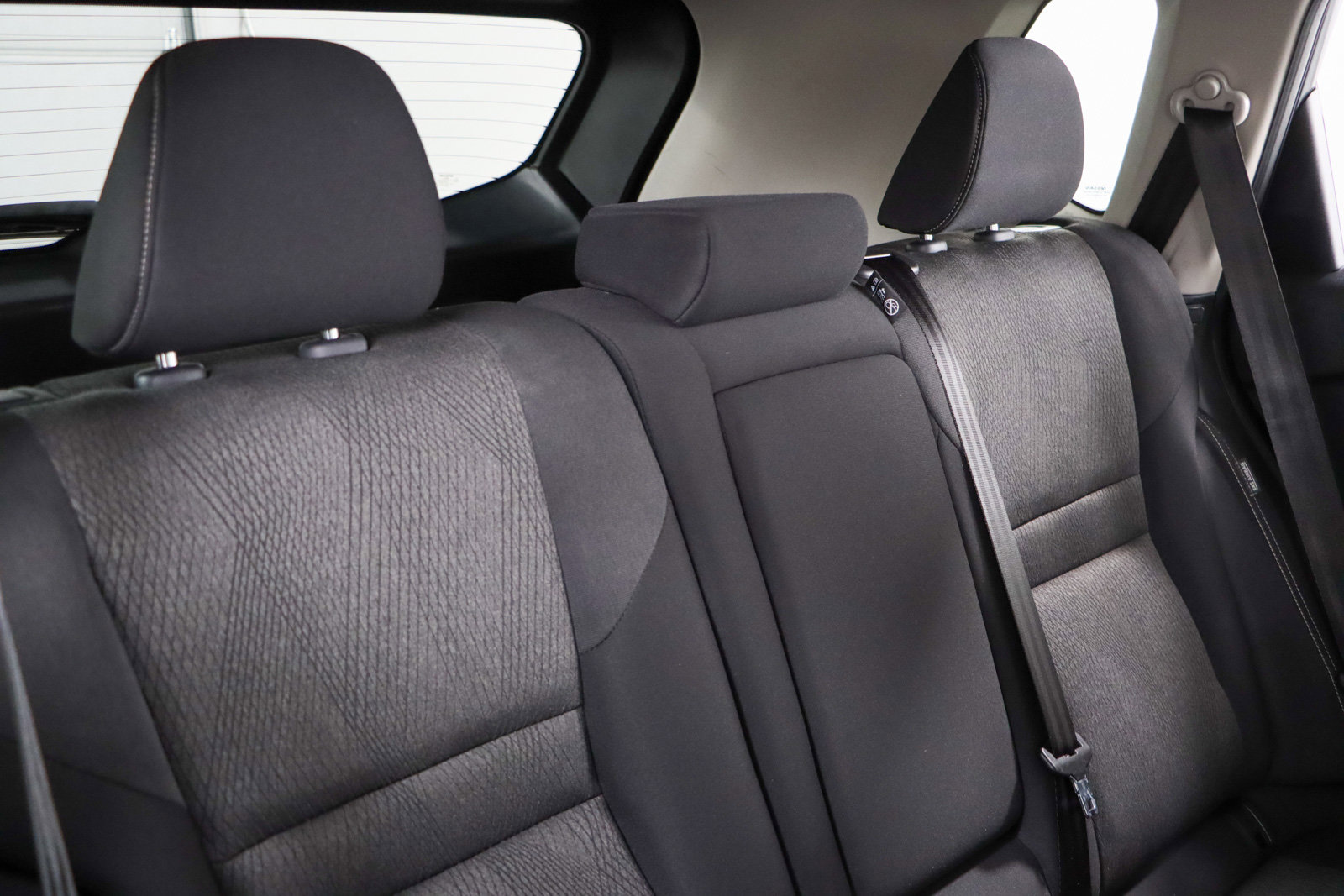 Used 2024 Nissan Rogue SV image 27