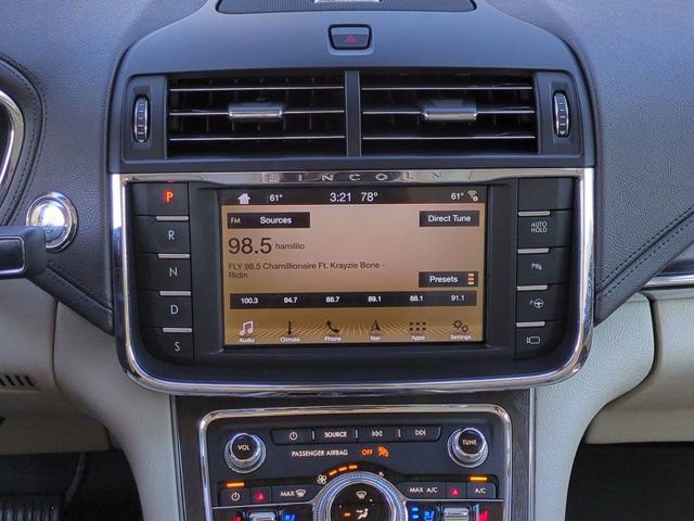 Used 2019 Lincoln Continental Reserve image 16