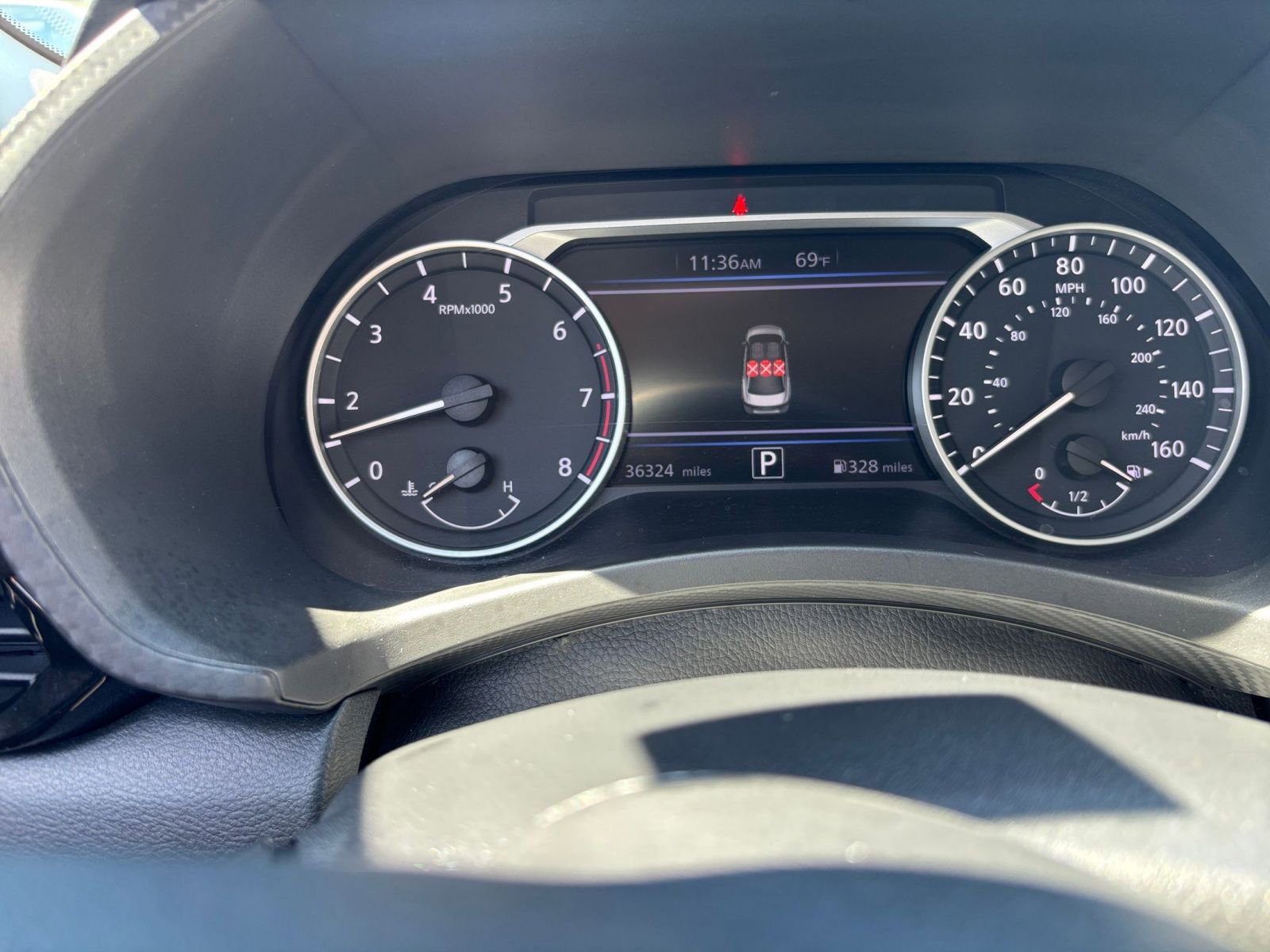 Used 2025 Nissan Sentra SV FWD image 38