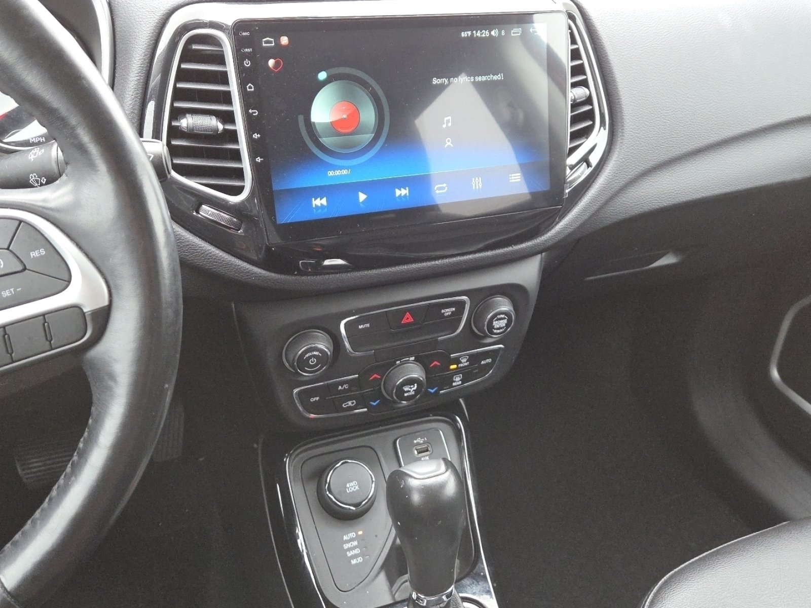 Used 2020 Jeep Compass Latitude AWD/4WD image 26