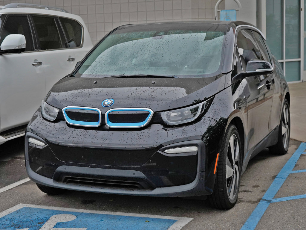 Used 2018 BMW i3 image 1