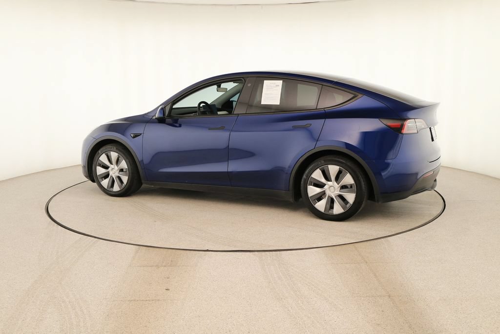 Used 2021 Tesla Model Y Long Range AWD/4WD image 3