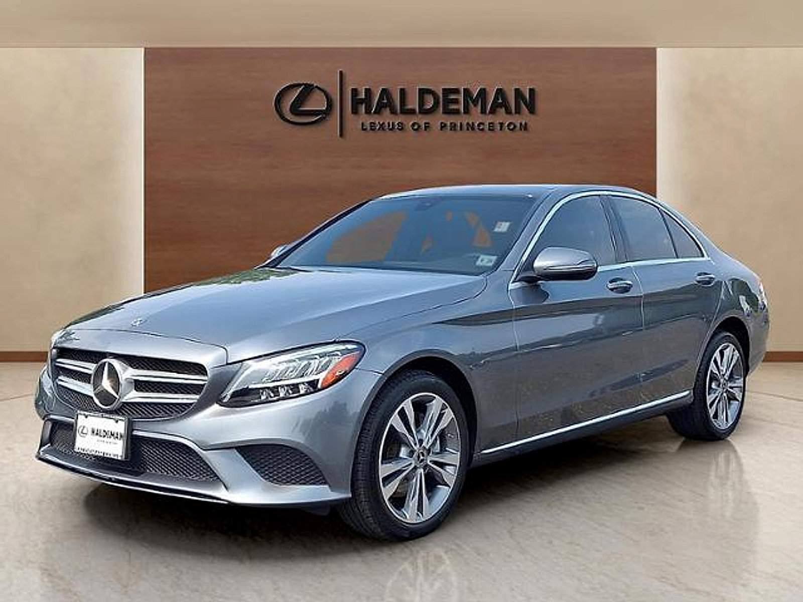 Used 2021 Mercedes-Benz C 300 4MATIC Sedan image 3