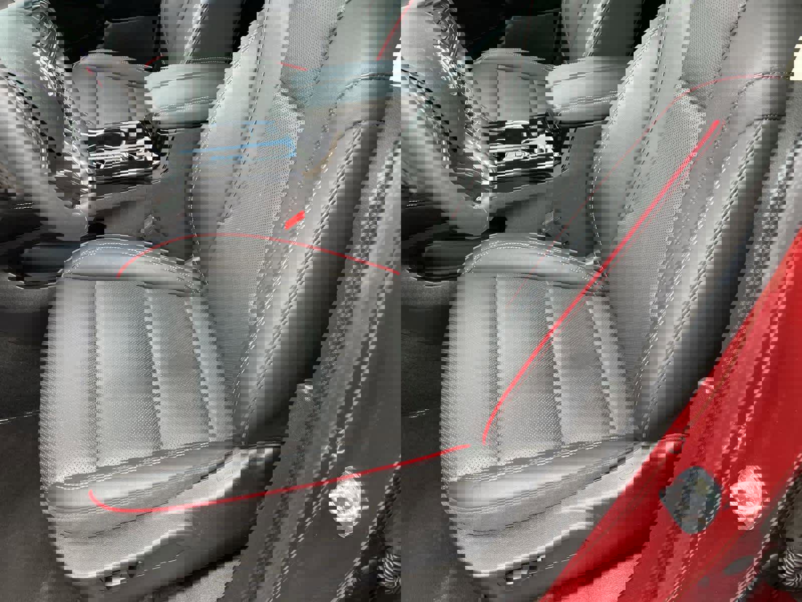 Used 2023 Buick Envision Essence w/ Sport Touring Package image 12