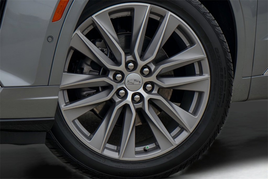 New 2025 Cadillac XT6 Premium Luxury w/ Platinum Package image 2