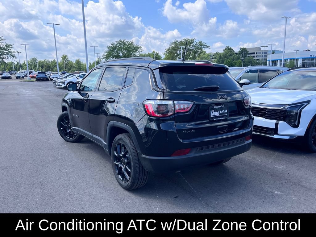 Used 2024 Jeep Compass Latitude w/ Convenience Group AWD/4WD image 5
