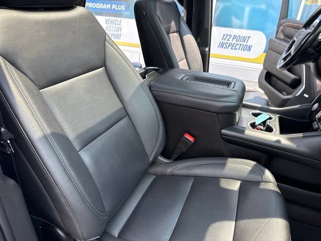 Used 2022 Chevrolet Tahoe Z71 w/ Luxury Package AWD/4WD image 27