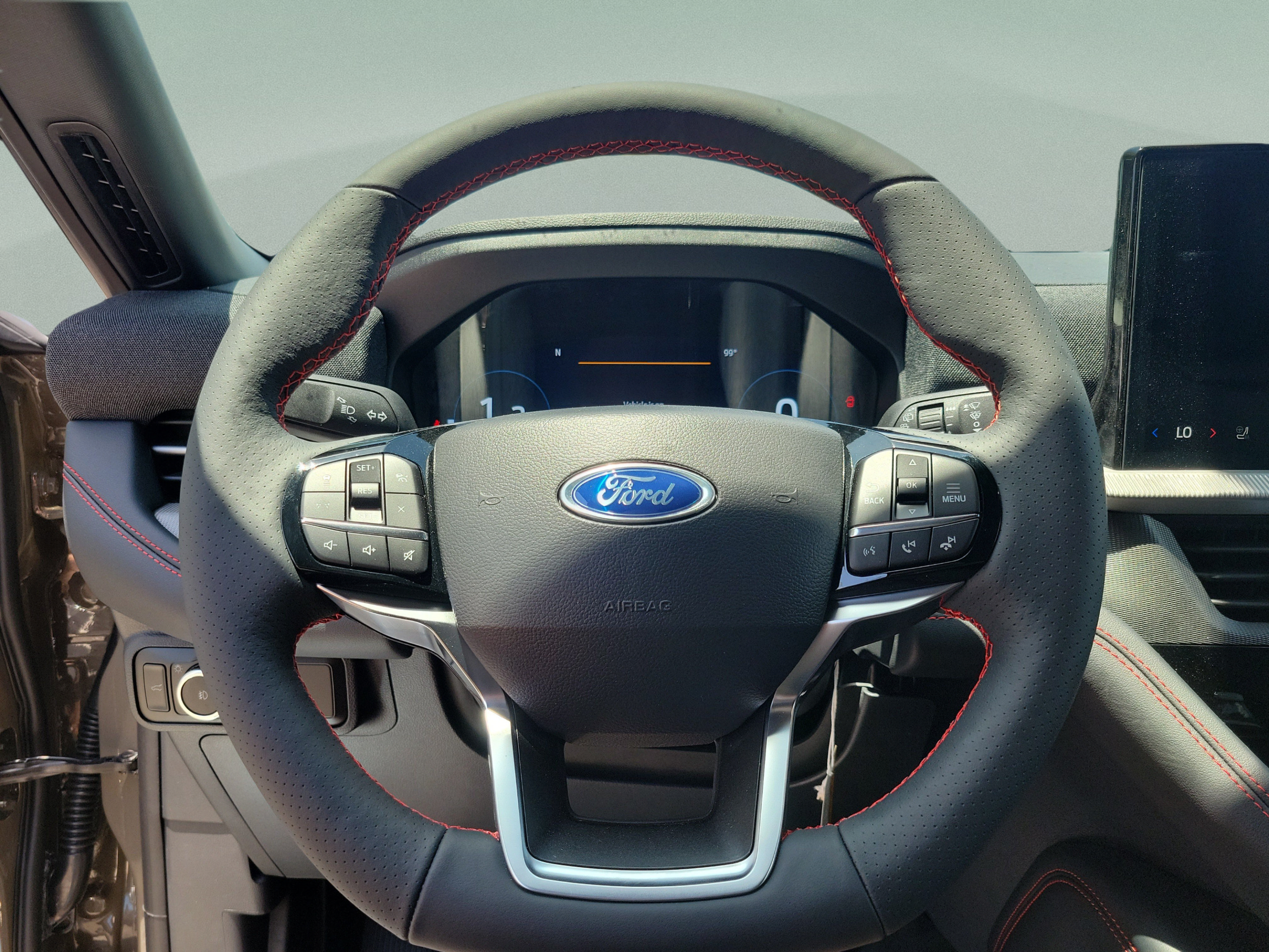 New 2026 Ford Explorer ST-Line w/ ST-Line Street Pack RWD image 18