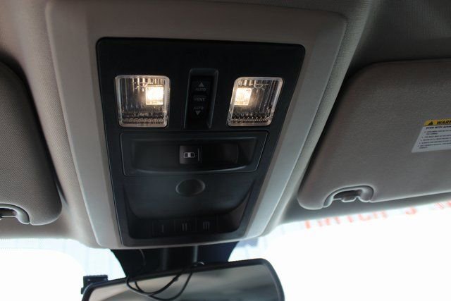 Used 2014 RAM 3500 Laramie AWD/4WD image 17